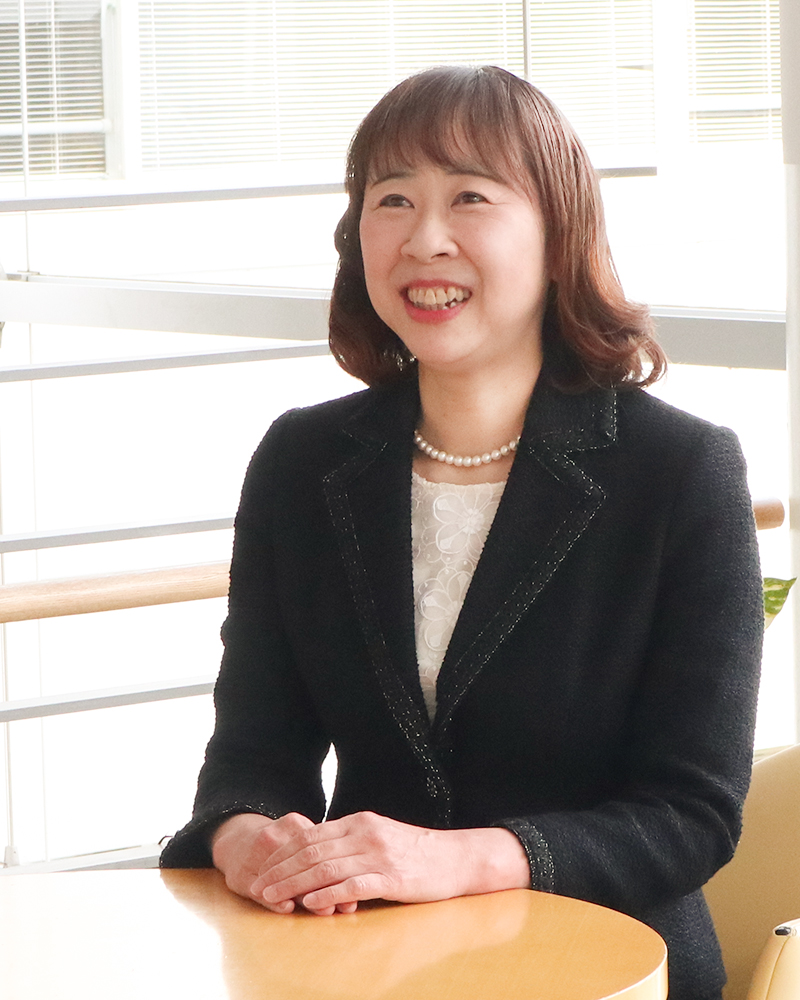 学校長 横田明子